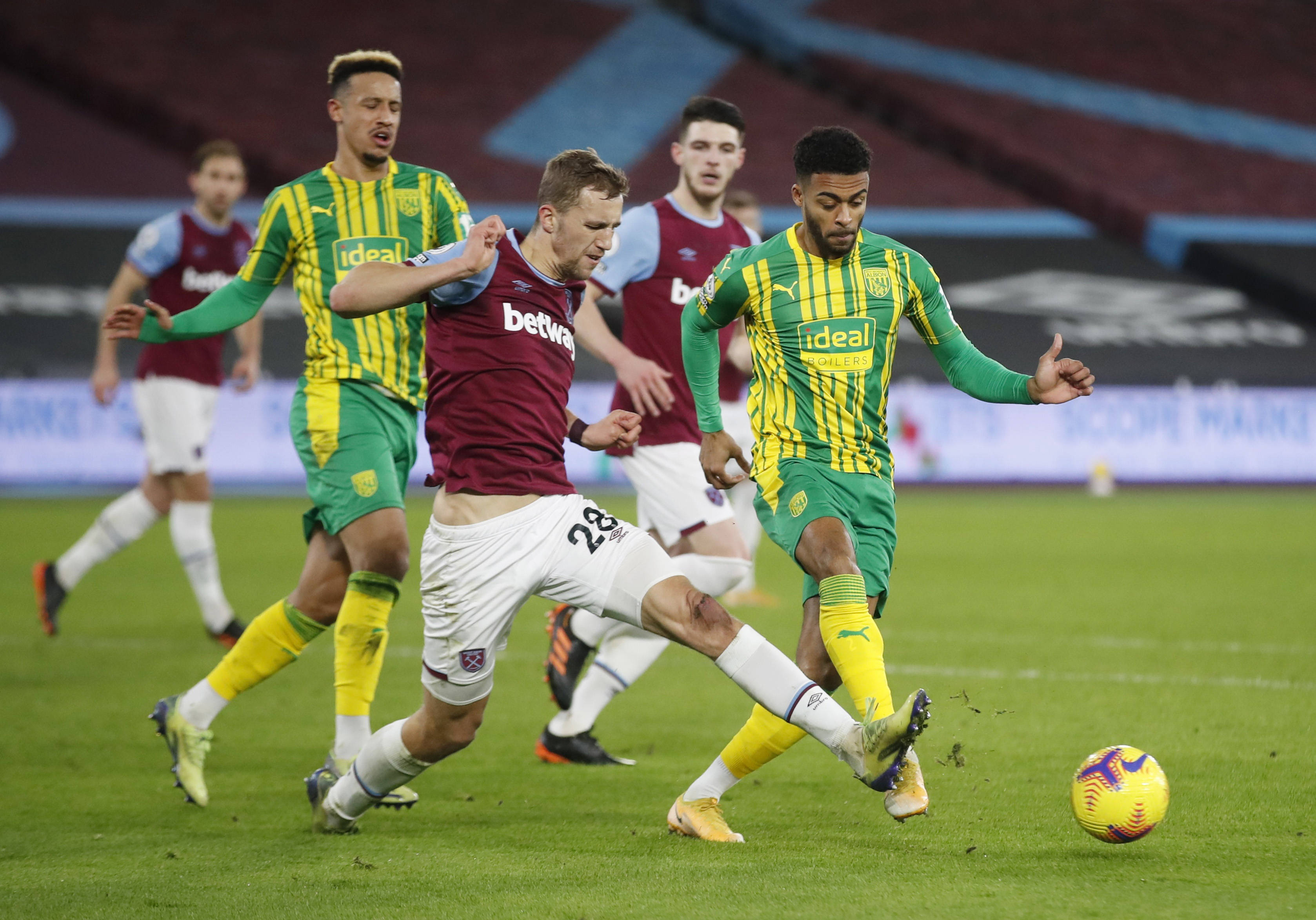 速吸引了众 速吸引了众